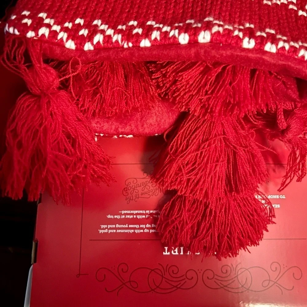 NWT  48in Fair Isle Christmas Tree Skirt with Tassels Red/White - Wondershop